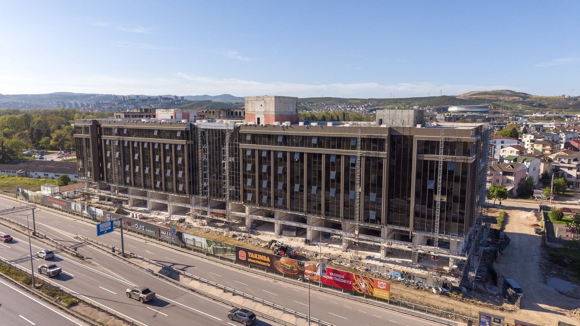 Duramoss modern iş merkezi ve çevresindeki ulaşım bağlantıları